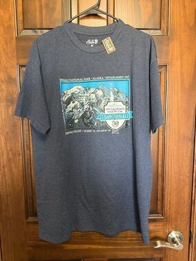 Alaska I Saw Denali Graphic Tee - Navy Blue